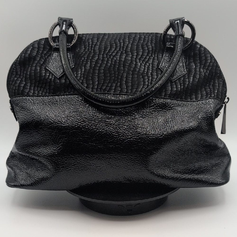 Peter Kaiser| Elegant Black Textured Women's Bag With Crocodile Print Design